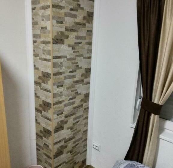 اتاق استاندارد با چشم‌انداز باغ, Guest House Rg