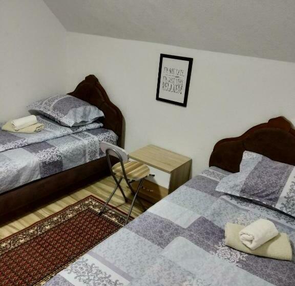 اتاق استاندارد با چشم‌انداز باغ, Guest House Rg