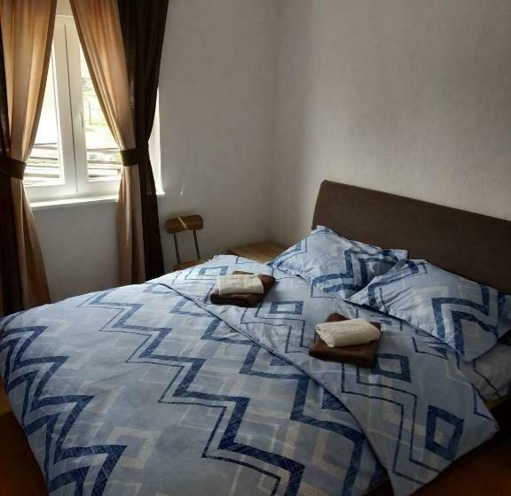 اتاق لوکس, Guest House Rg