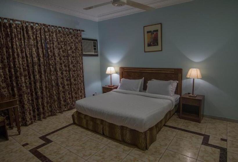 Апартаменты 2 Спальни, Seven Garden Alhada Suites