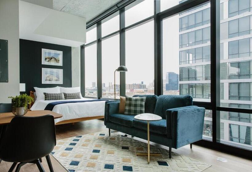 استودیوی استاندارد, Sonder South Wabash