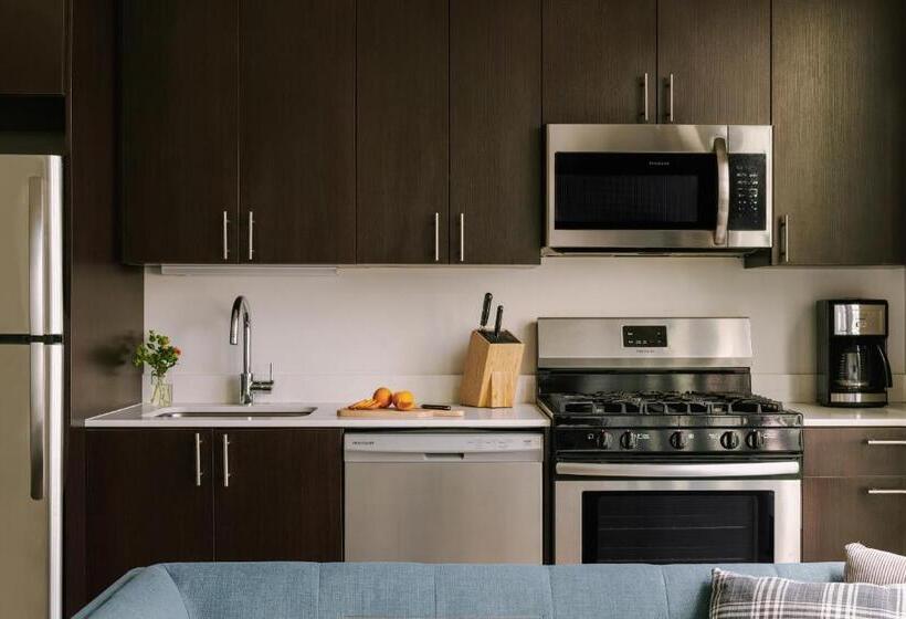 استودیوی استاندارد, Sonder South Wabash