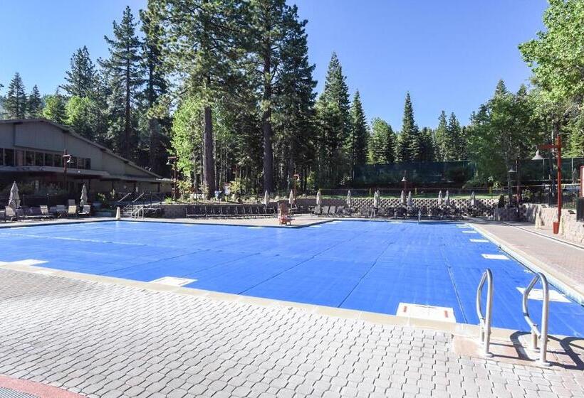 带2个卧室的公寓, Ski Trails 4058