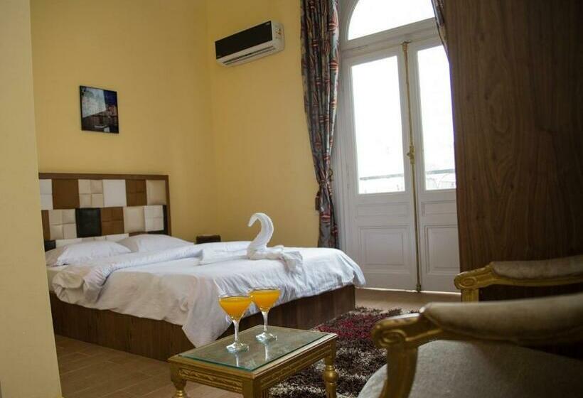 اتاق لوکس چهار تخته, New Grand Royal Hotel Cairo