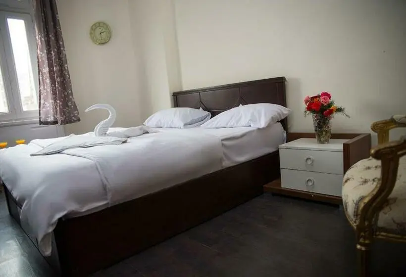 اتاق استاندارد یک نفره, New Grand Royal Hotel Cairo