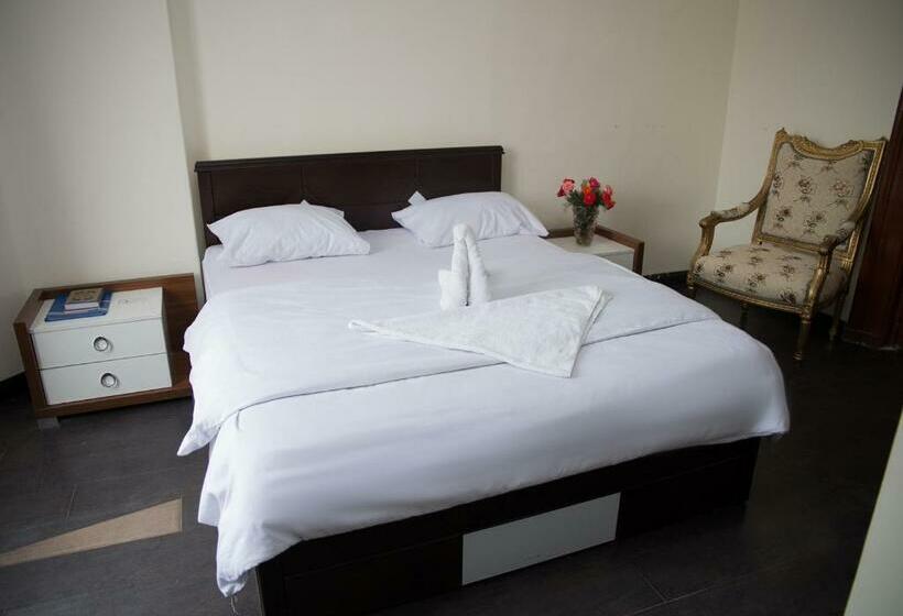 اتاق استاندارد یک نفره, New Grand Royal Hotel Cairo