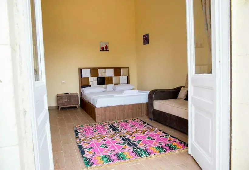 اتاق سوپریور با تخت بزرگ, New Grand Royal Hotel Cairo