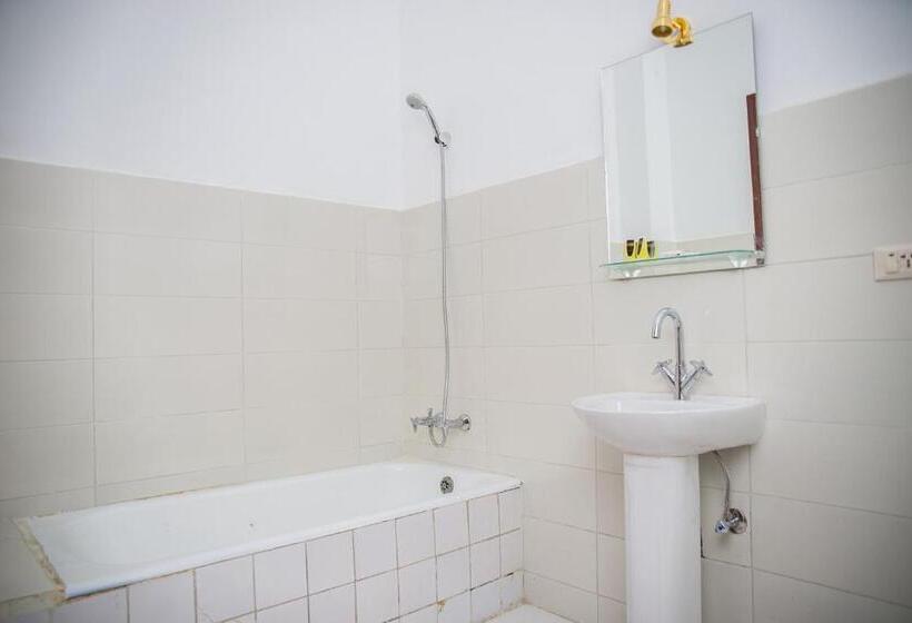 اتاق لوکس چهار تخته, New Grand Royal Hotel Cairo