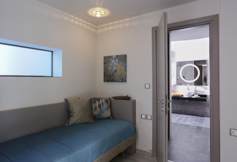 套房配有游泳池, Alexandra Beach Spa Resort