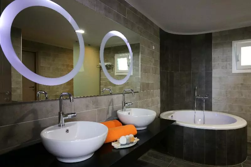 سوییت با استخر, Alexandra Beach Spa Resort
