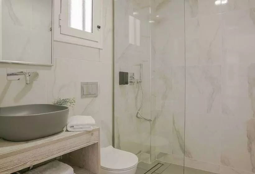 景色の見えるスーペリアルーム, Astra Village Hotel Suites