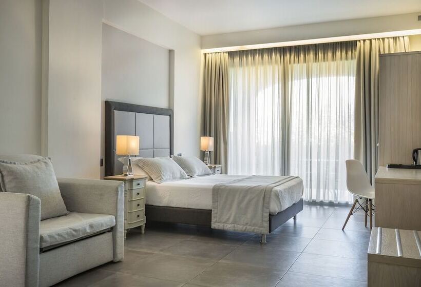 디럭스 스위트, Astra Village Hotel Suites