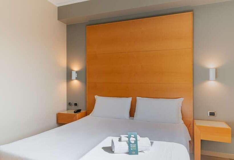 اتاق استاندارد, B&b Hotel Pisa