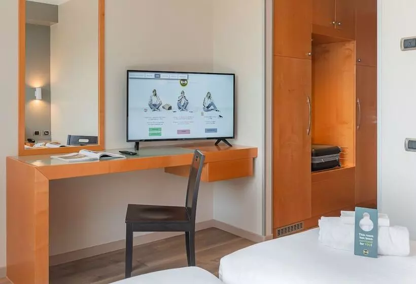 اتاق استاندارد, B&B HOTEL Pisa Airport