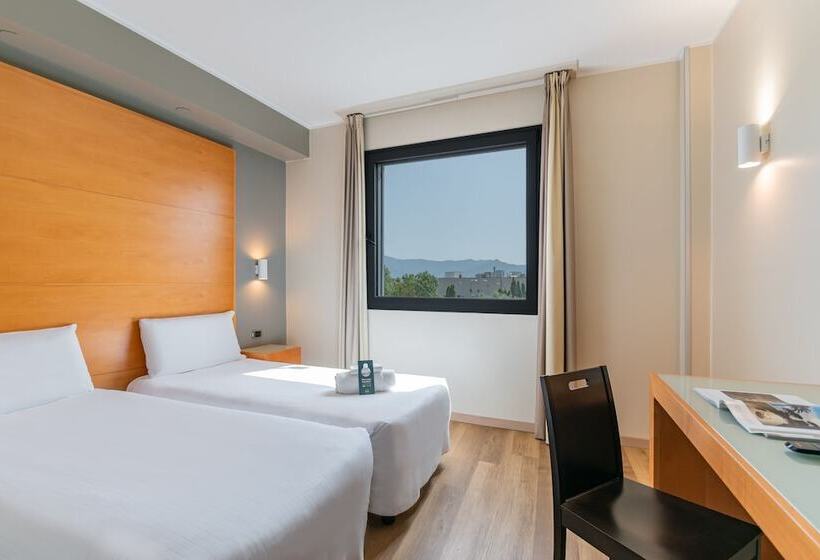 اتاق استاندارد چهار تخته, B&b Hotel Pisa