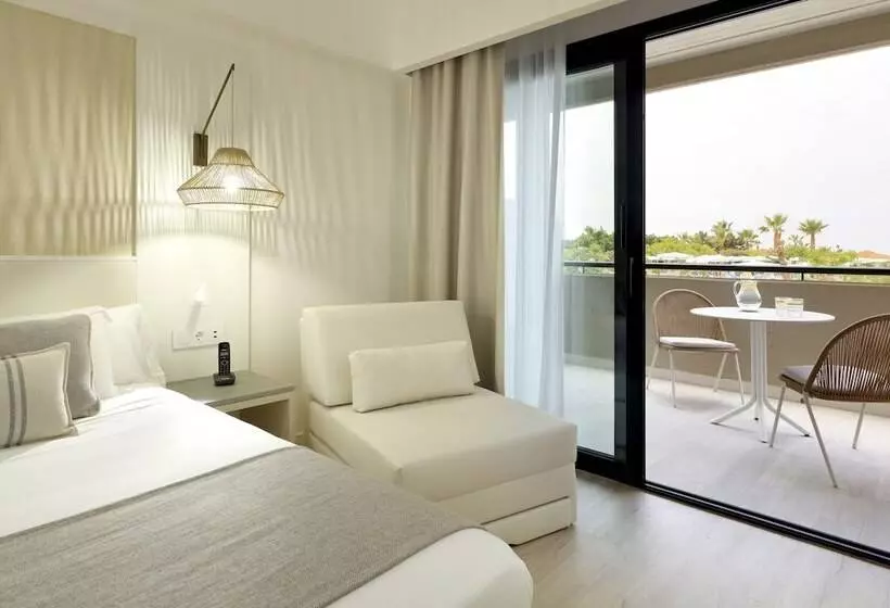 اتاق لوکس با چشمانداز استخر, Grand Palladium Sicilia Resort & Spa