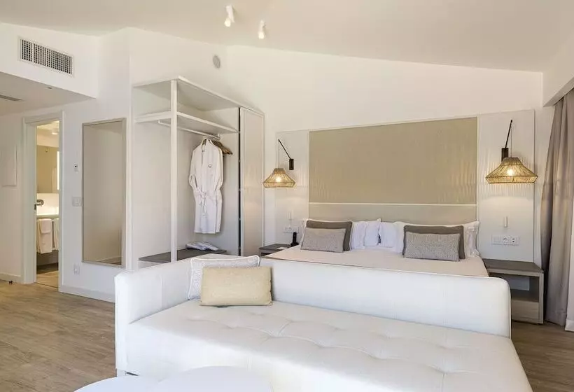 سوییت جونیور, Grand Palladium Sicilia Resort & Spa