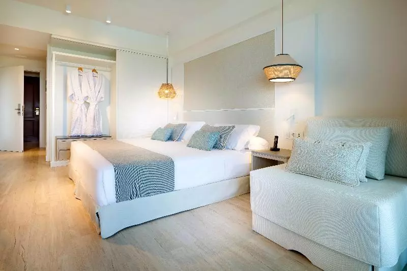 اتاق لوکس, Grand Palladium Sicilia Resort & Spa