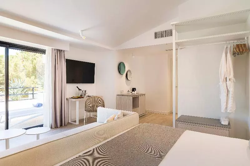 سوییت جونیور, Grand Palladium Sicilia Resort & Spa