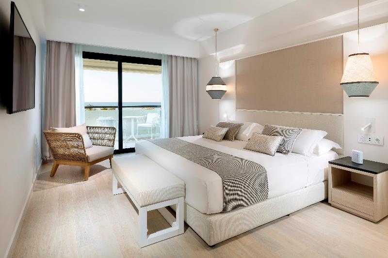 סוויטה נוף לים, Grand Palladium Sicilia Resort & Spa