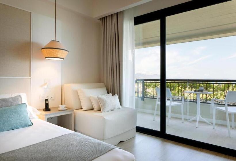 غرفة قياسية مطلّة علي البحر, Grand Palladium Sicilia Resort & Spa