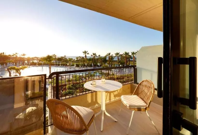 اتاق استاندارد با چشمانداز دریا, Grand Palladium Sicilia Resort & Spa