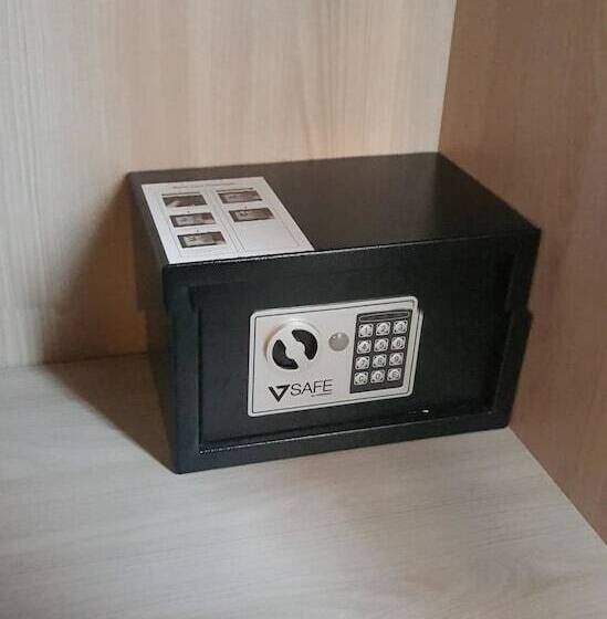 غرفة قياسية, Altieri