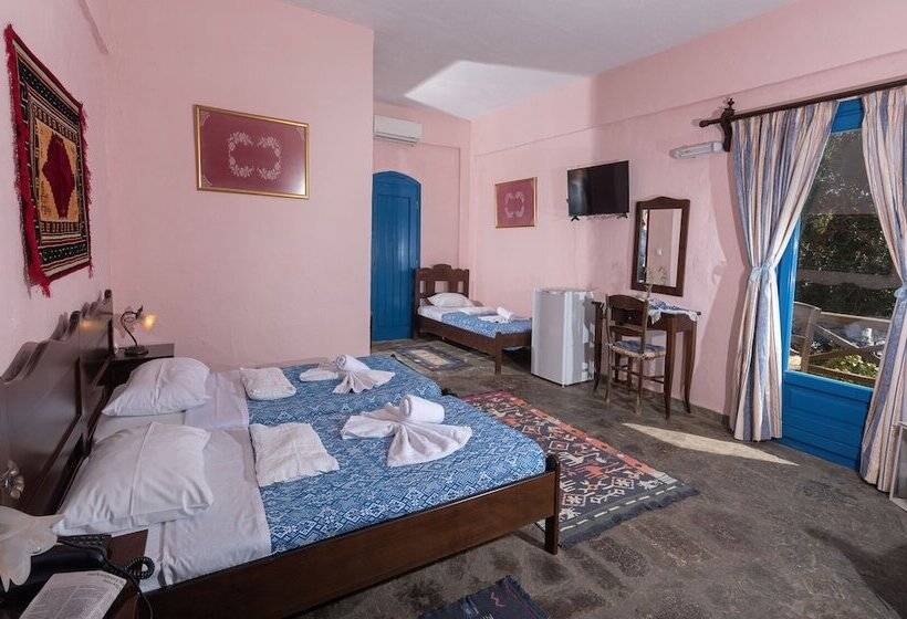 Номер Стандарт Трехместный, Arolithos Traditional Village