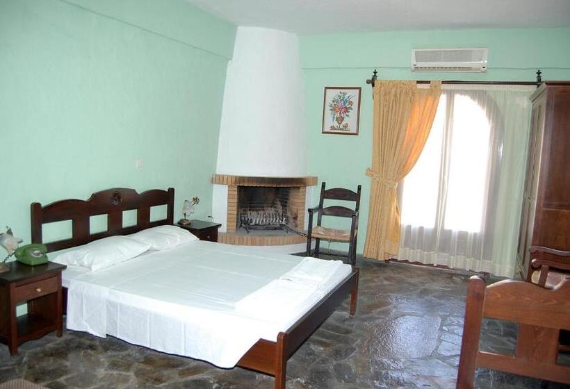 اتاق استاندارد سه نفره, Arolithos Traditional Village