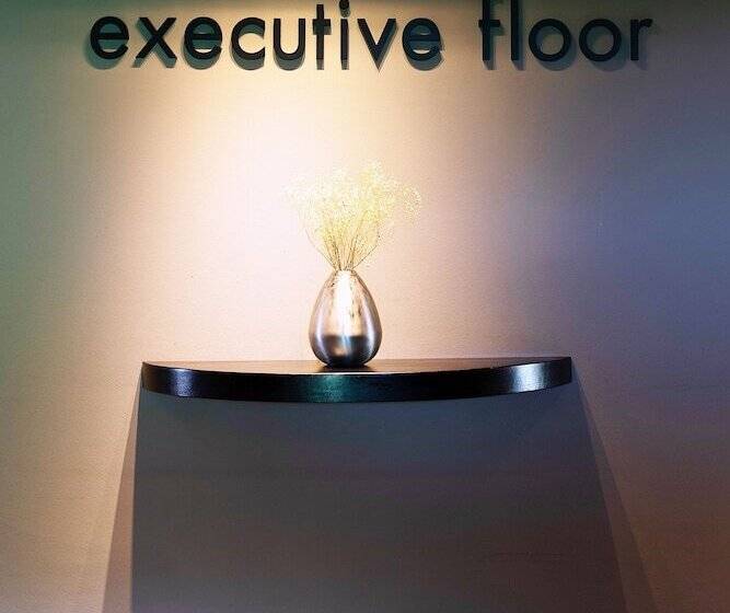 غرفة تنفيذية, Life Gallery Athens