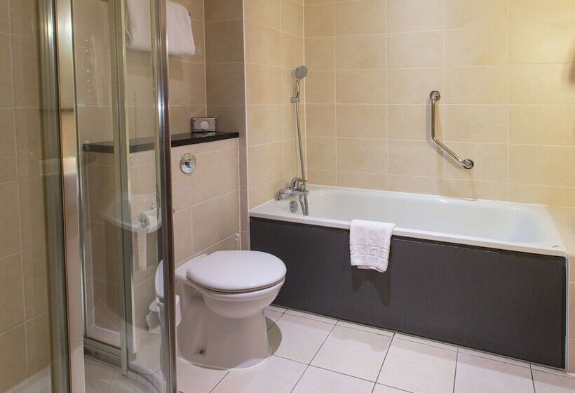 חדר דלוקס, Cambridge Belfry Hotel & Spa