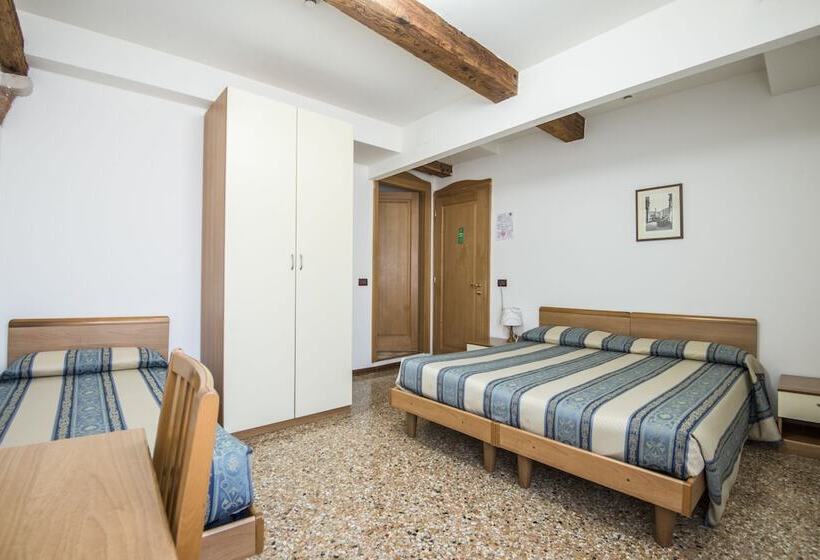غرفة قياسية ثلاثية, Casa Sant Andrea