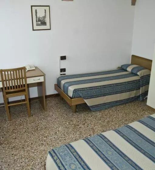 اتاق استاندارد سه نفره, Casa Sant Andrea