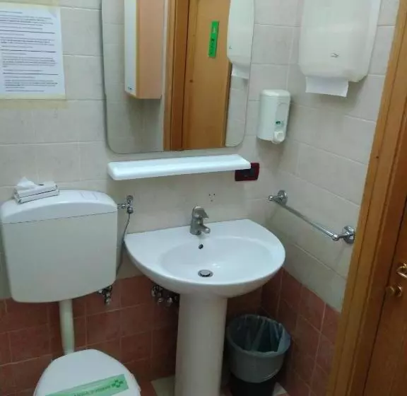 اتاق استاندارد سه تخته با سرویس بهداشتی مشترک, Casa Sant Andrea