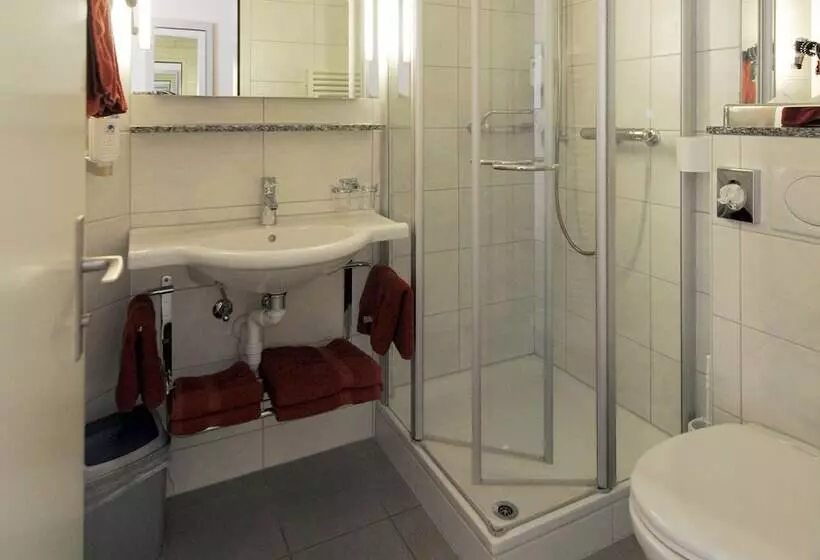 اتاق استاندارد چهار تخته, Derby Interlaken   Action & Relax Hub