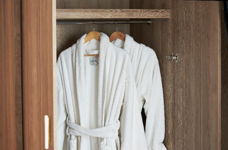 Deluxe Suite King Bed, Doubletree By Hilton Hotel London Excel