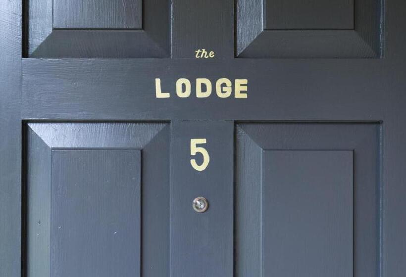 غرفة سوبيريور, Duke Of Marlborough