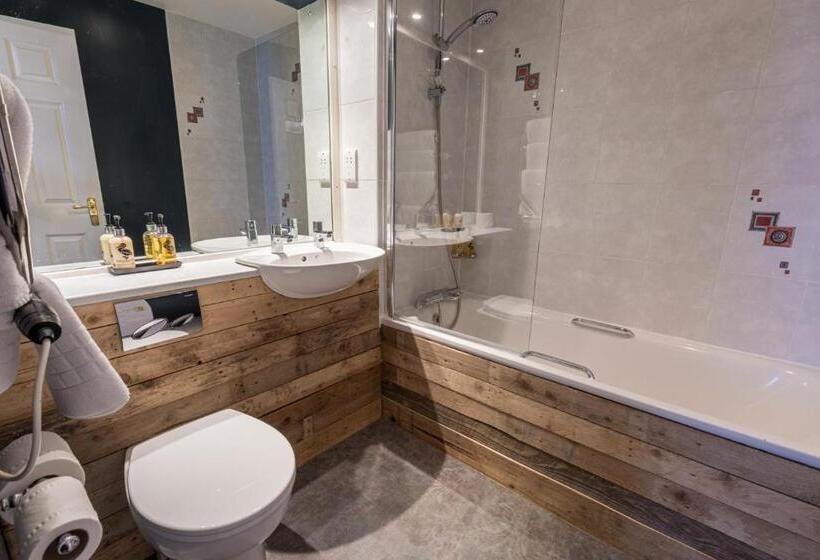 غرفة سوبيريور, Duke Of Marlborough