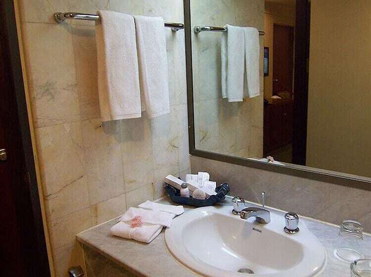 수피리어 룸, Hansa Jb