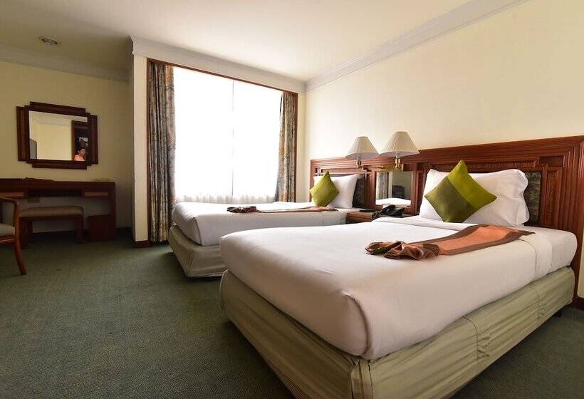 수피리어 룸, Hansa Jb