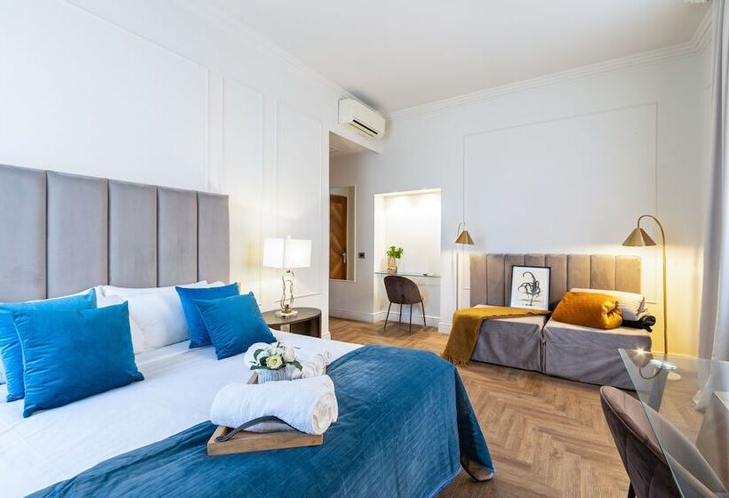 اتاق استاندارد, Les Chambres D Or