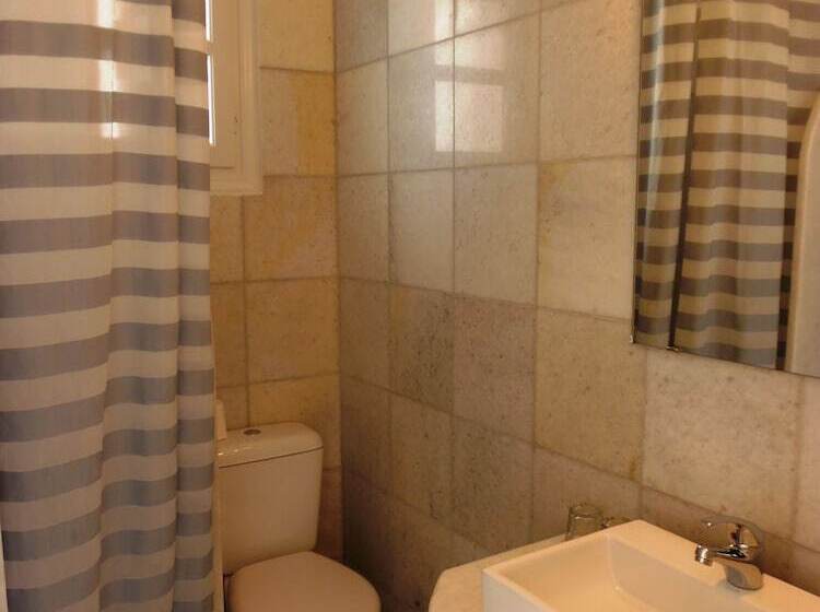 스탠다드 싱글 룸, Manos