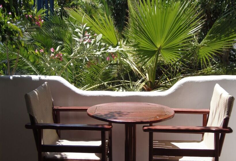 스탠다드 싱글 룸, Manos