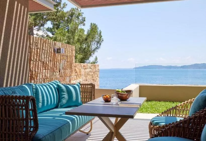 2 Bedrooms Suite Sea View, Marbella, Mar Bella Collection