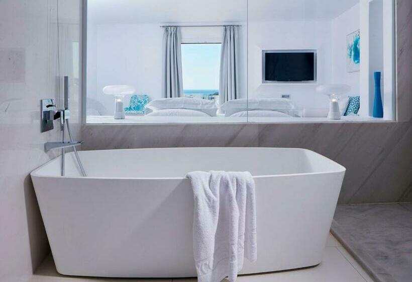 جناح, Myconian Ambassador Relais & Chateaux