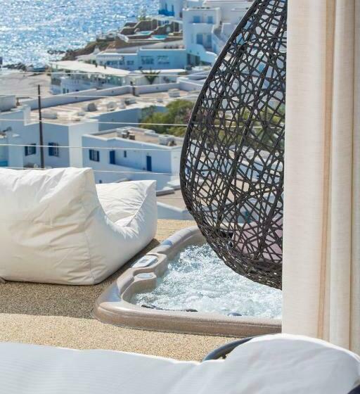 جناح مزود بجاكوزى, Myconian Ambassador Relais & Chateaux