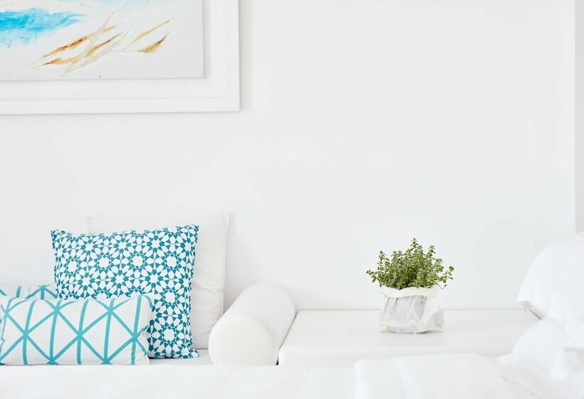 جناح مزود بجاكوزى, Myconian Ambassador Relais & Chateaux