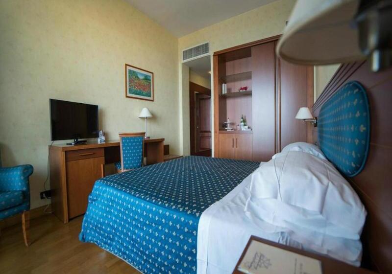 اتاق سوپریور با چشم‌انداز دریا, Nettuno