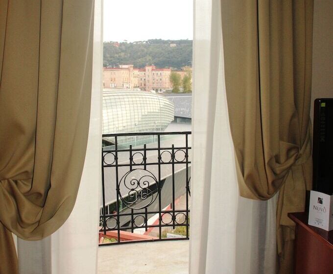 Superior-Zimmer, Nuvo