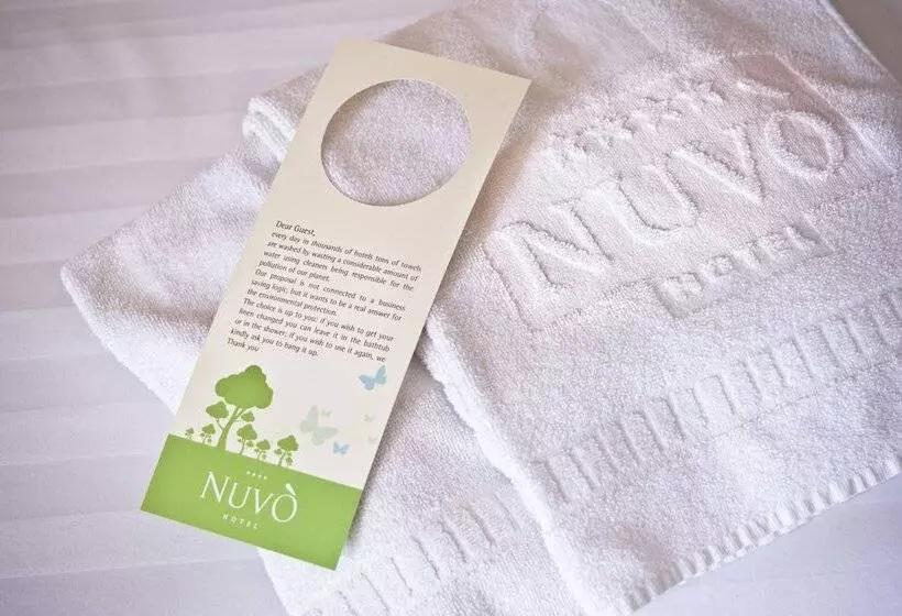 اتاق اکونومی, Nuvo